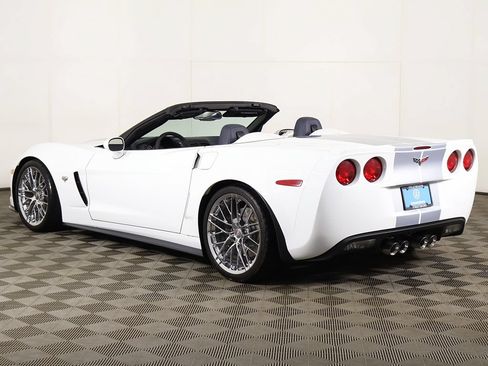 Used 2013 Chevrolet Corvette 427 w/ 1SC Preferred Equipment Group RWD image 8