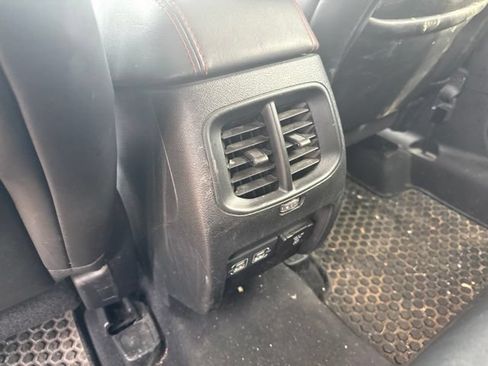 Used 2021 Jeep Cherokee Trailhawk AWD/4WD image 25