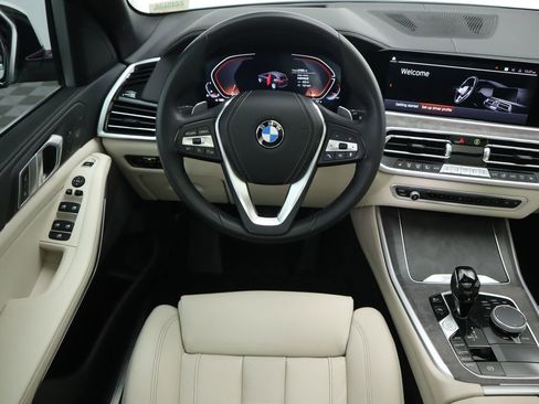 Certified 2022 BMW X5 sDrive40i w/ Premium Package image 10