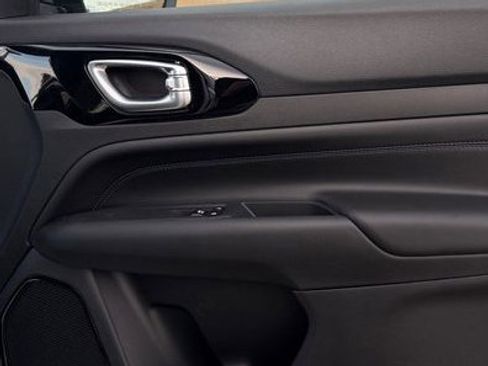 New 2026 Jeep Compass Limited image 20