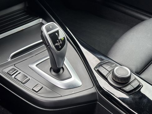 Used 2020 BMW 230i Coupe image 11