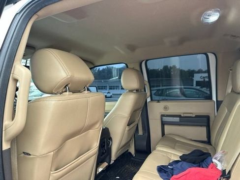 Used 2012 Ford F250 Lariat w/ Lariat Interior Pkg AWD/4WD image 26