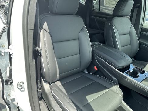 New 2026 Buick Enclave Preferred w/ Power Package image 31