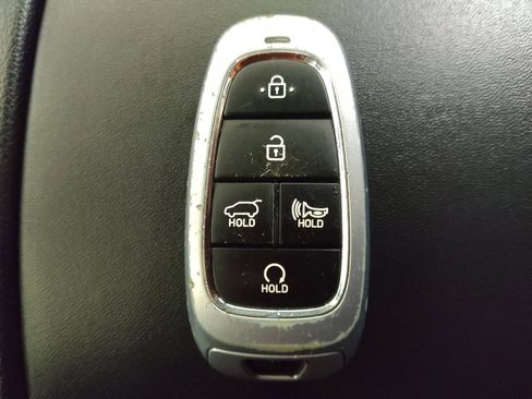 Used 2023 Hyundai Santa Fe SEL image 32