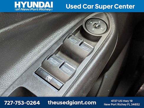 Used 2015 Ford Escape Titanium w/ Equipment Group 301A FWD image 31