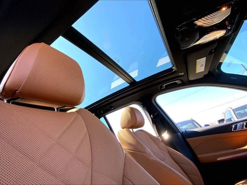 Used 2023 BMW X5 sDrive40i image 14