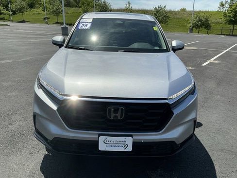 Used 2025 Honda CR-V EX-L image 9