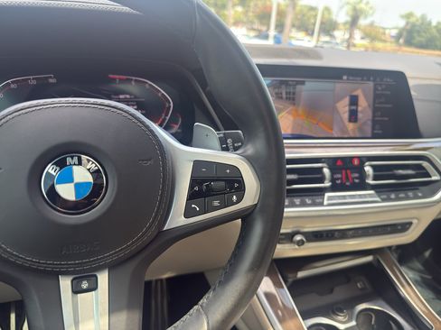 Used 2020 BMW X5 xDrive40i w/ M Sport Package AWD/4WD image 17
