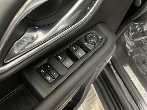 Used 2021 Chevrolet Tahoe LT AWD/4WD image 15