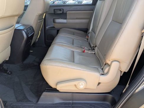 Used 2016 Toyota Sequoia SR5 RWD image 23