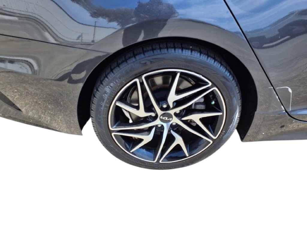 Used 2022 Kia Stinger GT-Line w/ Sun & Sound Package RWD image 11