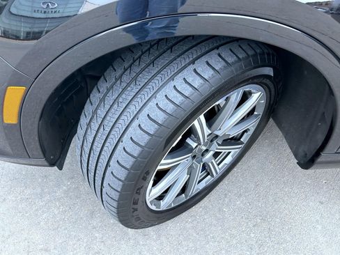 Used 2018 Audi Q7 3.0T Prestige w/ Prestige Package image 24