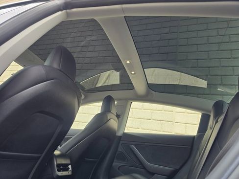 Used 2018 Tesla Model 3 Long Range image 36