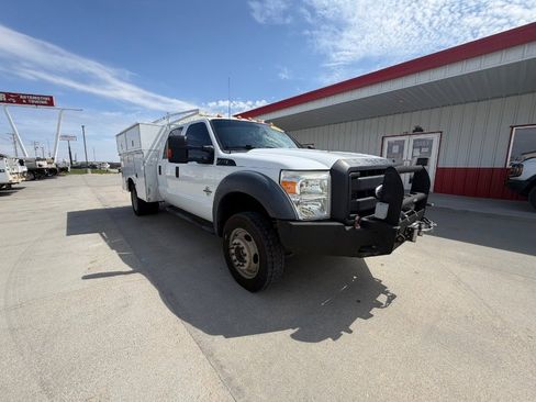 Used 2014 Ford F550 4x4 Crew Cab Super Duty image 2