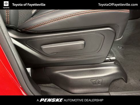 Used 2022 RAM 1500 Big Horn w/ Built-to-serve Edition image 8