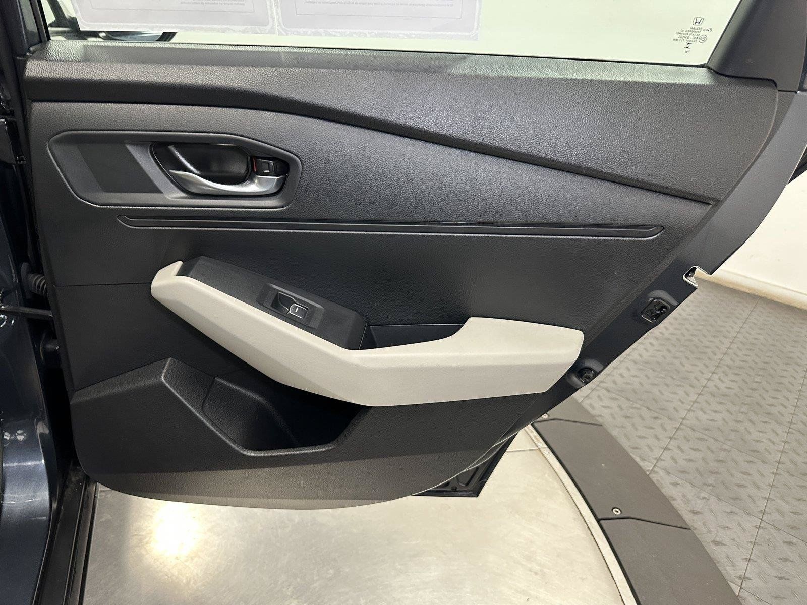 Certified 2023 Honda Accord EX image 34