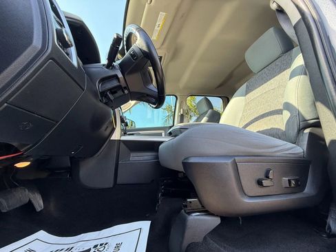 Used 2017 RAM 1500 Big Horn AWD/4WD image 31