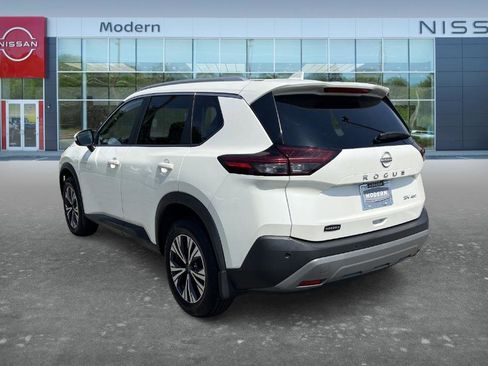 Certified 2023 Nissan Rogue SV w/ SV Premium B Package AWD/4WD image 7