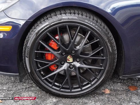 Used 2017 Porsche Panamera 4S image 11