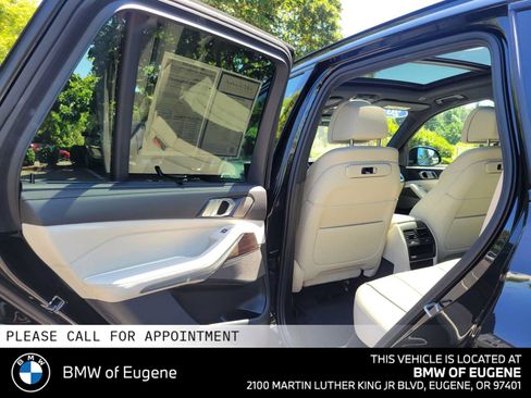 Used 2024 BMW X5 xDrive40i w/ M Sport Package AWD/4WD image 19