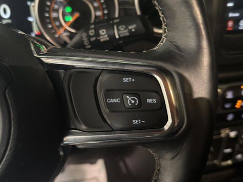 Used 2019 Jeep Wrangler Unlimited Sahara w/ Cold Weather Group image 20