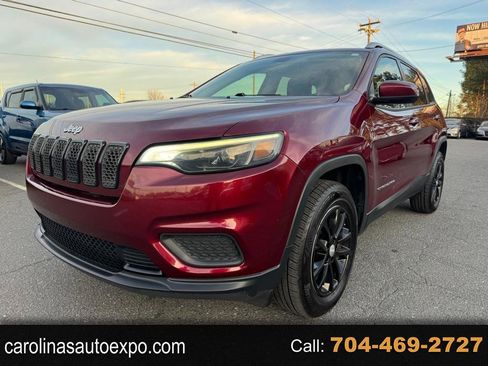 Used 2020 Jeep Cherokee Latitude w/ Cold Weather Group AWD/4WD image 1