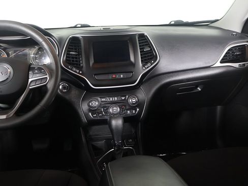Used 2021 Jeep Cherokee Latitude FWD image 35