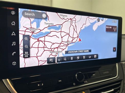 New 2025 Nissan Altima 2.5 SL image 18