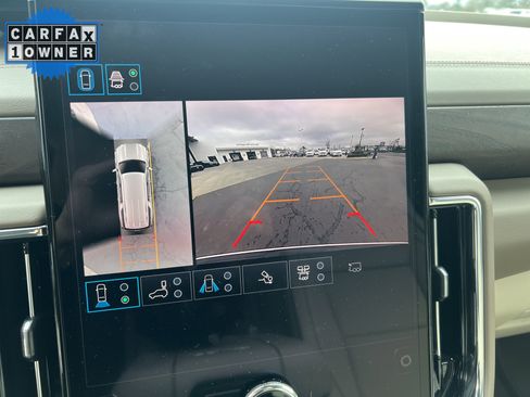 Used 2025 GMC Yukon XL Denali w/ Denali Reserve Package image 25