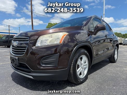 Used 2016 Chevrolet Trax LT w/ LT Convenience Package FWD image 1