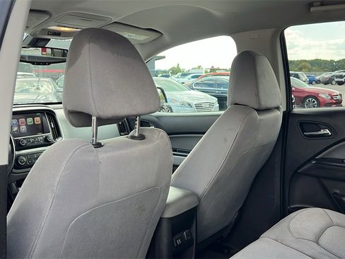 Used 2015 Chevrolet Colorado LT image 30