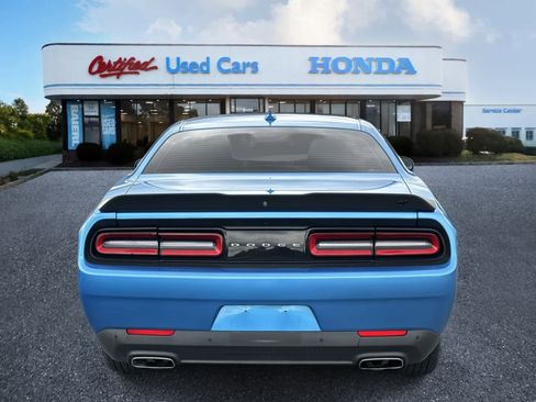 Used 2019 Dodge Challenger GT w/ Plus Package image 4