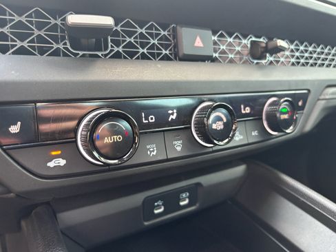 Certified 2023 Honda Accord EX image 17
