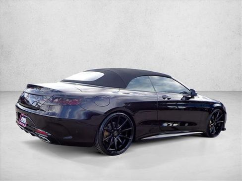 Used 2017 Mercedes-Benz S 550 Cabriolet image 4