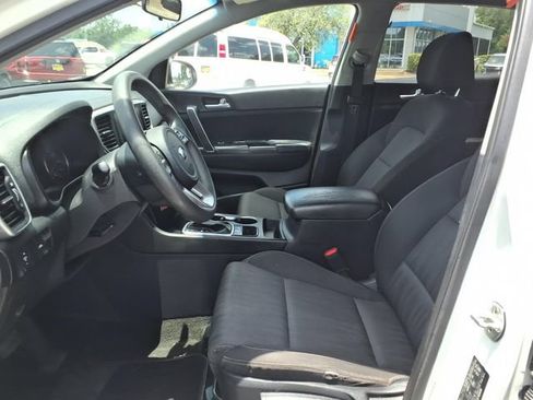 Used 2020 Kia Sportage LX FWD image 18