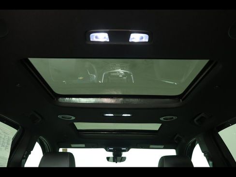 Used 2023 Chevrolet Traverse LT w/ LT Premium Package image 35