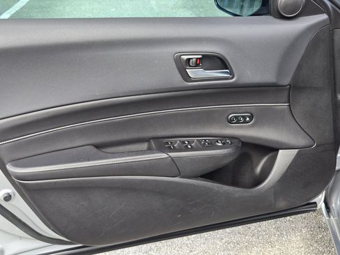 Used 2020 Acura ILX FWD image 11