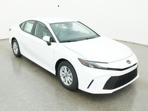 New 2026 Toyota Camry LE image 13