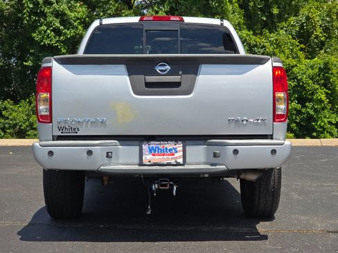 Used 2018 Nissan Frontier PRO-4X AWD/4WD image 9
