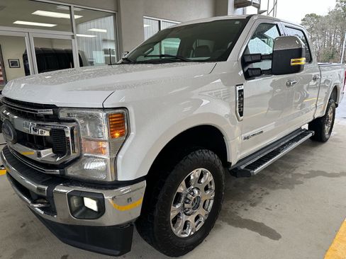 Used 2021 Ford F250 XLT w/ XLT Premium Package image 3
