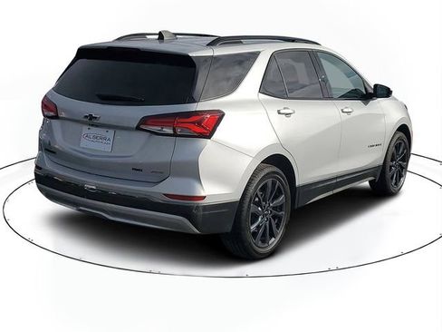 Certified 2022 Chevrolet Equinox RS AWD/4WD image 4