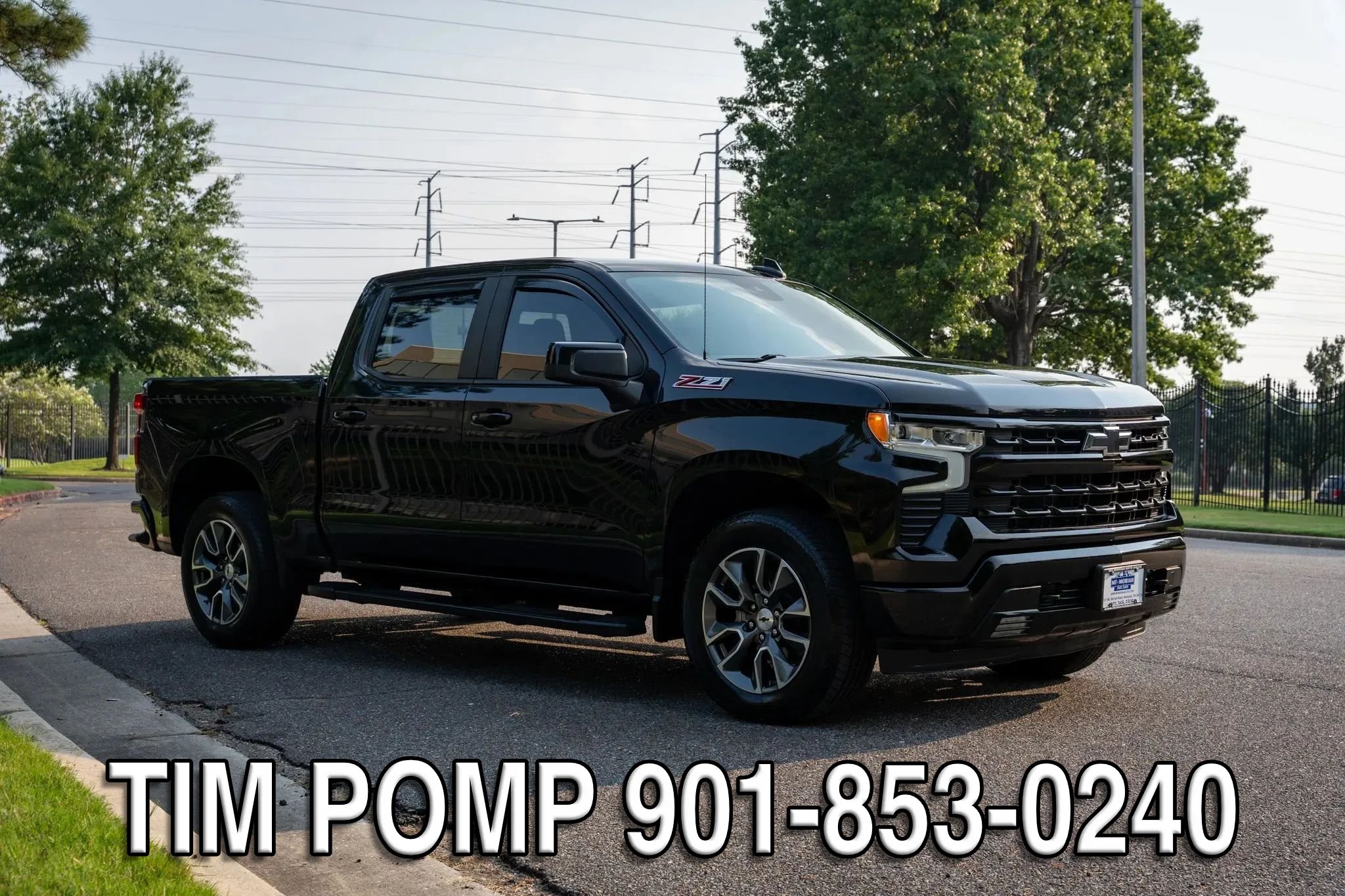 Used 2023 Chevrolet Silverado 1500 RST AWD/4WD image 4