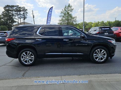 Used 2021 Chevrolet Traverse High Country AWD/4WD image 6