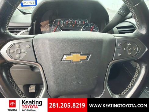 Used 2018 Chevrolet Suburban LT RWD image 12