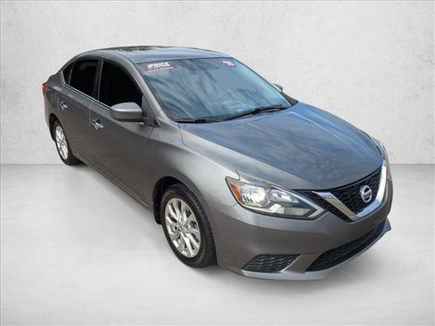 Used 2018 Nissan Sentra SV w/ Premium Package (P01) FWD image 3
