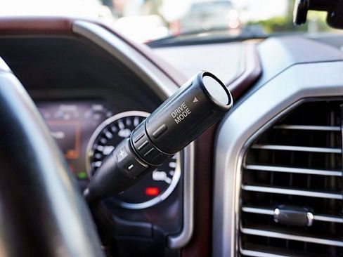 Used 2021 Ford F250 Platinum w/ FX4 Off-Road Package image 34