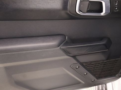 Used 2025 Ford Bronco Outer Banks AWD/4WD image 16