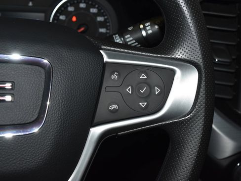 Used 2023 GMC Acadia SLE FWD image 9