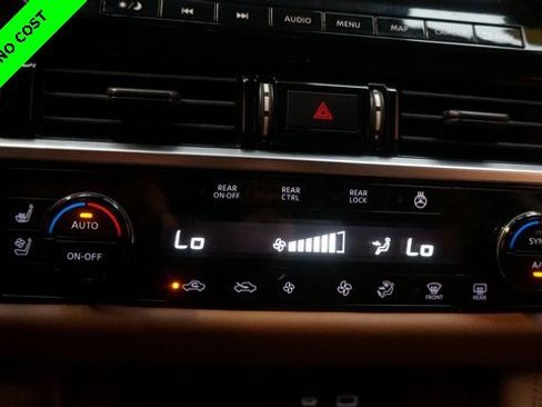 Used 2022 Nissan Pathfinder Platinum w/ Cargo Package image 17