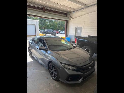 Used 2018 Honda Civic Sport Touring image 5